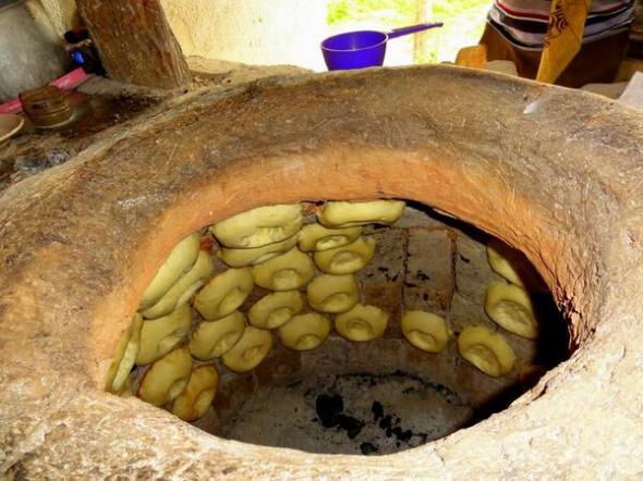 Kırgız Türklerinin ''Tokoç'' adı verdiği tandır ekmeği